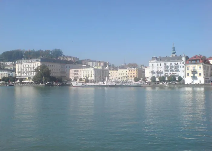 Bernhard Schmidt-gasse *