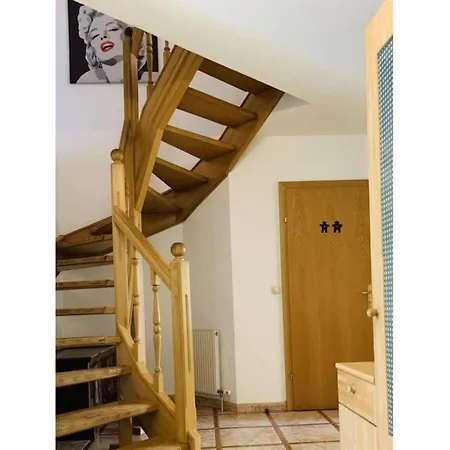 Bernhard Schmidt-gasse * Gmunden