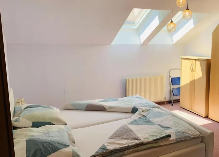 Bernhard Schmidt-gasse * Gmunden